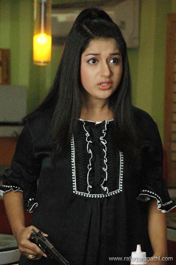 MEERA JASMINE NEW STILLS FROM A...